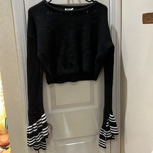 Essie Black and White Cropped Sweater